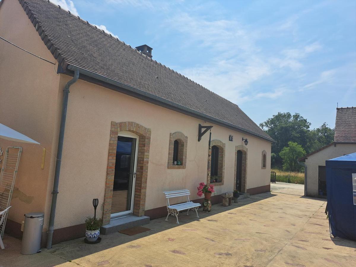 L'Ecusson Villa Fille Luaran gambar